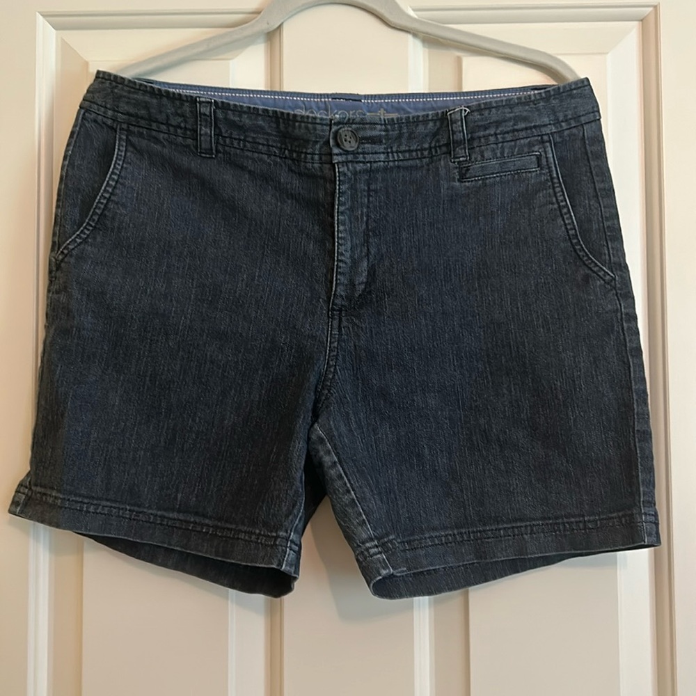 Dockers Women Size 12 dark wash denim shorts